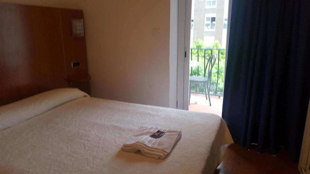 Hostal Can Salvado Cambrils Exterior foto